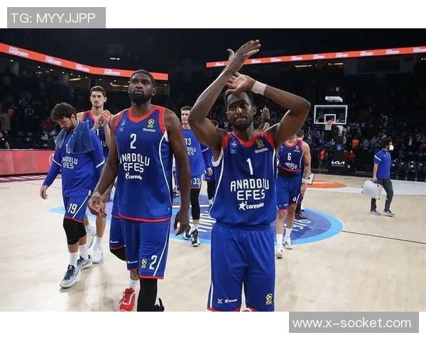 雄鹿双星梅奥复出，球队状态回暖